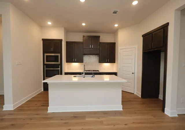 4th image of 5162 Enchanted Pine Ct, Spring, TX 77386 | MLS# 64102756