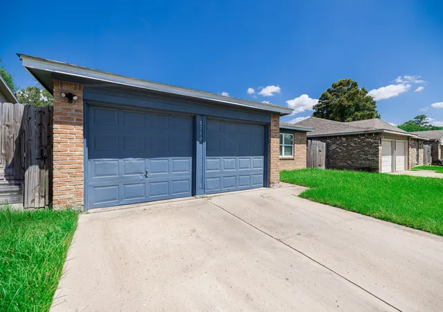 2nd image of 8710 Valley Flag, Houston, TX 77078 | MLS# 94727624