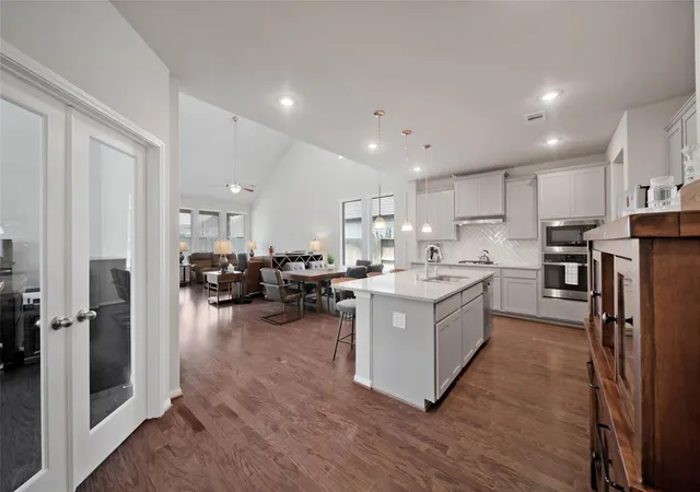 Photo 3 of Single family home for sale at 3715 Handel Dr, Rosharon, TX 77583 | MLS# 56469687 | Listing updated on 2026-09-05