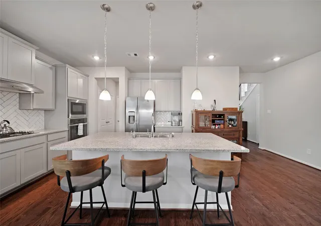 Photo 4 of Single family home for sale at 3715 Handel Dr, Rosharon, TX 77583 | MLS# 56469687 | Listing updated on 2026-09-05