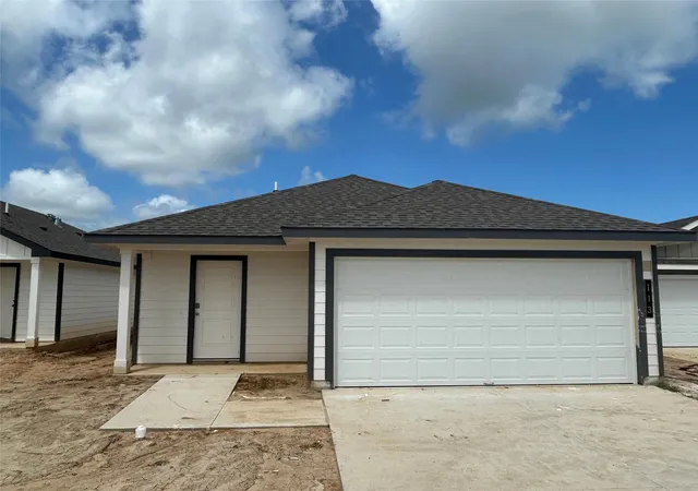 Homes for sale in Rockdale, TX | 113 Mullins Dr, Rockdale, TX 76567 | MLS# 7804239