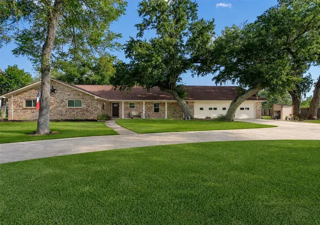 Photo 1 of Single family home for sale at 312 County Road 201, Angleton, TX 77515 | MLS# 69081257 | Listing updated on 2026-09-12
