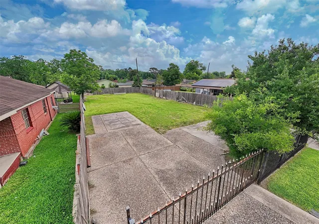 Photo 2 of Land for sale at 2819 Hitchcock St, Houston, TX 77093 | MLS# 73703388 | Listing updated on 2026-08-11