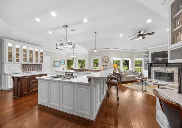 Photo 2 of Mansion for sale at 21502 Kelliwood Greens Dr, Katy, TX 77450 | MLS# 67094015 | Listing updated on 2026-09-12