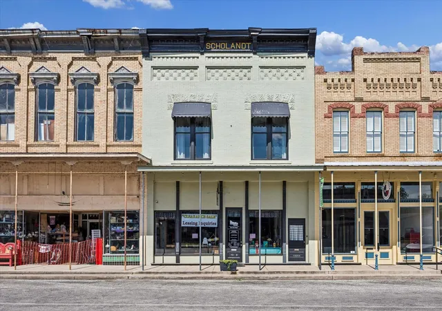1st image of 1008 Milam St, Columbus, TX 78934 | MLS# 18601635