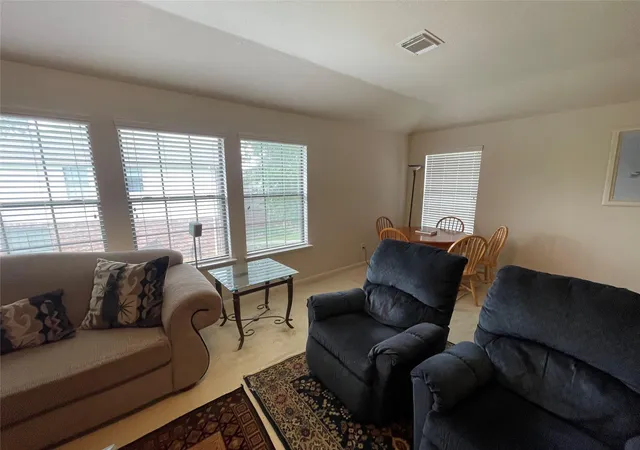 4th image of 16211 Quiet Canyon Ct, Friendswood, TX 77546 | MLS# 12773959