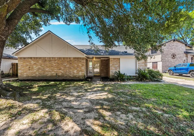 Photo 1 of Single family home for sale at 6615 Vera Jean Dr, Houston, TX 77088 | MLS# 14252449 | Listing updated on 2026-09-13