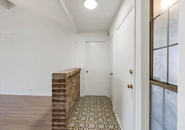 Photo 3 of Single family home for sale at 6615 Vera Jean Dr, Houston, TX 77088 | MLS# 14252449 | Listing updated on 2026-09-13