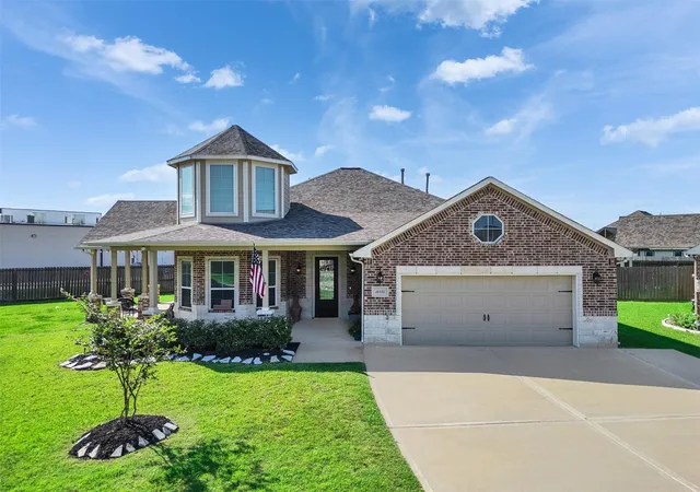Photo 2 of Single family home for sale at 14323 Blanco Dr, Baytown, TX 77523 | MLS# 46383622 | Listing updated on 2026-08-21