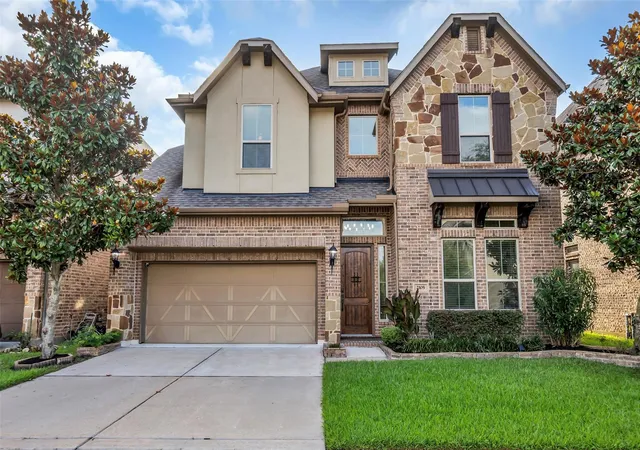 Photo 1 of Single family home for sale at 2105 Westbourne Park Dr, Houston, TX 77077 | MLS# 79087543 | Listing updated on 2026-09-03
