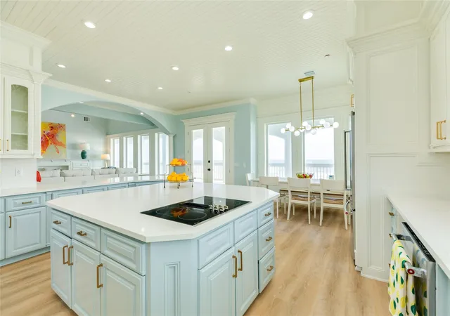 5th image of 12207 Hershey Bch, Galveston, TX 77554 | MLS# 98310113