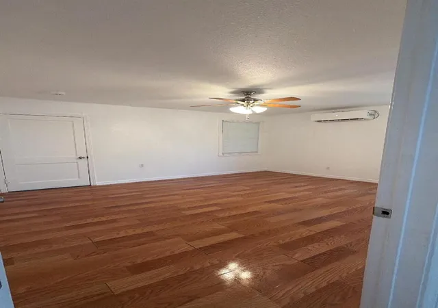 1st image of 1050 Boyd St, Beaumont, TX 77705 | MLS# 48101191