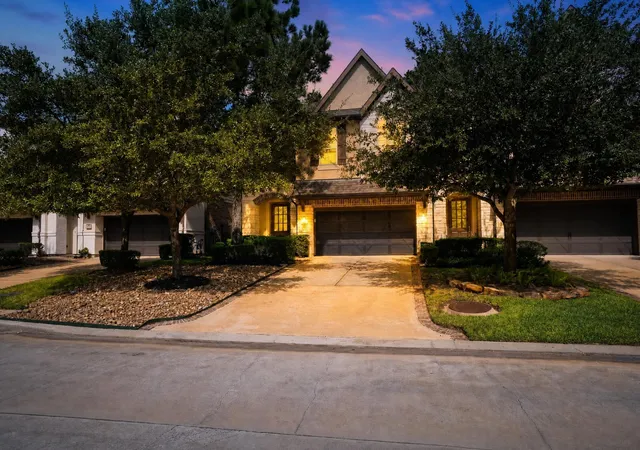 2nd image of 27 Daffodil Meadow Pl, Tomball, TX 77375 | MLS# 26534447
