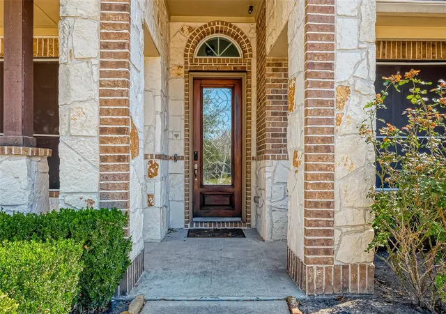 Photo 2 of Single family home for sale at 22002 Flashing Ridge Dr, Spring, TX 77389 | MLS# 93852179 | Listing updated on 2026-02-13