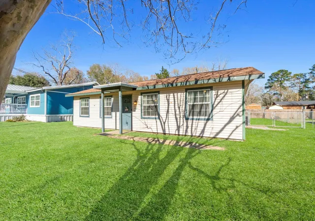 Photo 3 of Single family home for sale at 192 Miller Rd, Livingston, TX 77351 | MLS# 27845861 | Listing updated on 2026-09-10