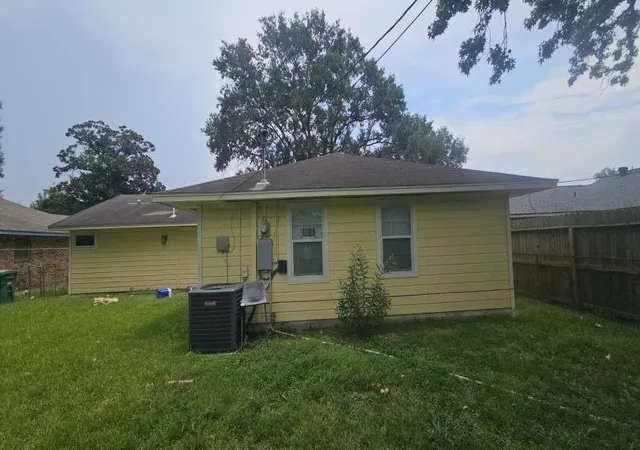 Homes for sale in Houston, TX | 10101 Rebel Rd, Houston, TX 77016 | MLS# 73116066