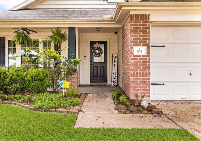 2nd image of 911 Dracena Ct, Richmond, TX 77406 | MLS# 58957737