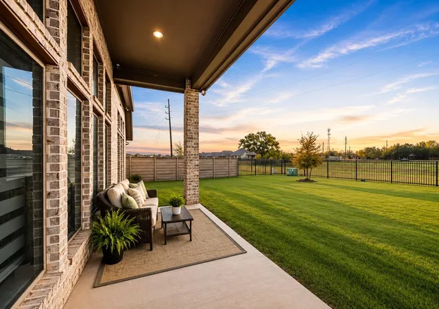 Photo 33 of Single family home for sale at 1934 Bayleaf Manor Dr, Manvel, TX 77578 | MLS# 75824571 | Listing updated on 2026-08-24