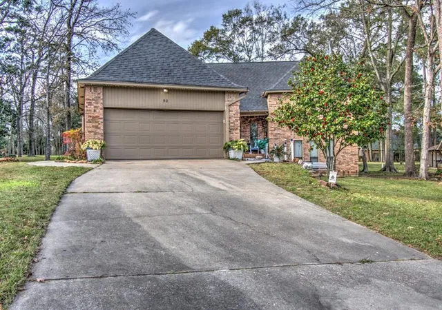 Homes for sale in Conroe, TX | 52 Cherry Hill Dr, Conroe, TX 77304 | MLS# 19280305