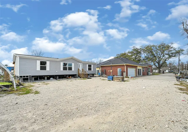 Photo 4 of Single family home for sale at 6519 Breen Dr, Houston, TX 77086 | MLS# 45347767 | Listing updated on 2026-05-16
