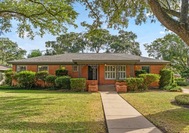 1st image of 2404 Marguerite St, Bay City, TX 77414 | MLS# 16816286