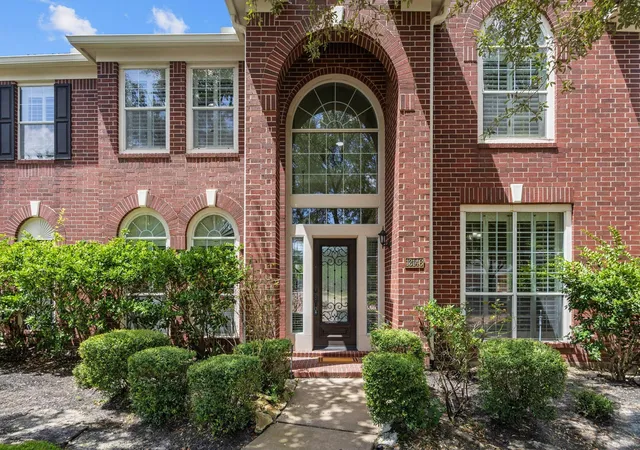Photo 2 of Sale Pending at 13146 Oakwood Manor Dr, Cypress, TX 77429 | MLS# 84026874 | Listing updated on 2026-08-21