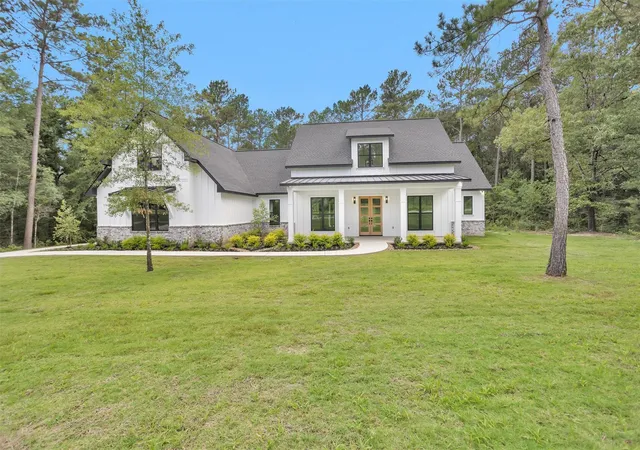 Photo 3 of Single family home for sale at 9384 Cedar Bnd, Plantersville, TX 77363 | MLS# 25993286 | Listing updated on 2026-08-26