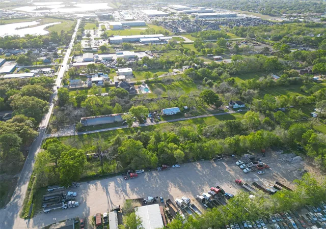 Photo 3 of Land for sale at 729 Crenshaw Rd, Pasadena, TX 77504 | MLS# 61820406 | Listing updated on 2026-04-08