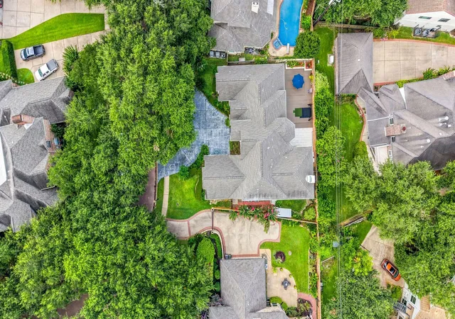2nd image of 1606 Clearwater Creek Dr, Sugar Land, TX 77478 | MLS# 7267327
