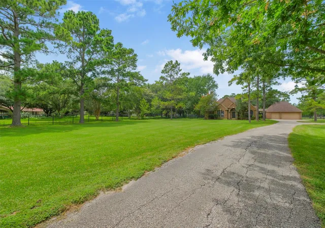 4th image of 3602 Buckholt St, Pearland, TX 77581 | MLS# 37905730