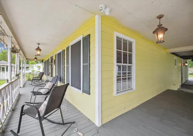 4th image of 803 Hennesey Dr, Richmond, TX 77406 | MLS# 68723924