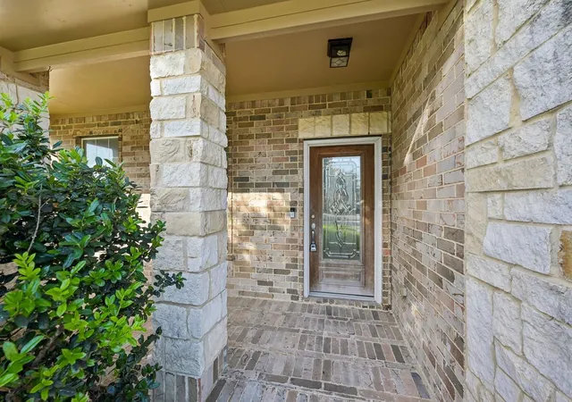 Photo 4 of Single family home for sale at 9619 Indian Trl, Baytown, TX 77523 | MLS# 16983017 | Listing updated on 2026-09-20