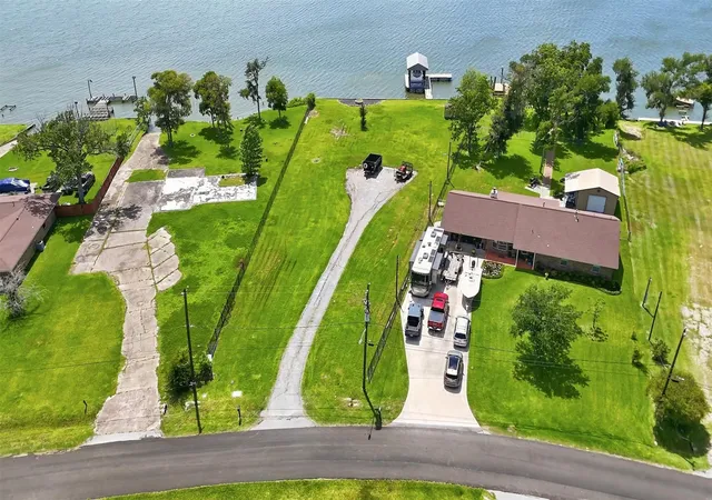Photo 4 of Land for sale at 448 S Burnett Dr, Baytown, TX 77520 | MLS# 23142039 | Listing updated on 2026-06-17