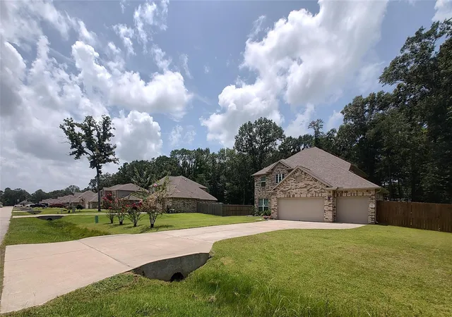 Photo 2 of Single family home for sale at 98 Road 6605, Dayton, TX 77535 | MLS# 67567259 | Listing updated on 2026-08-30