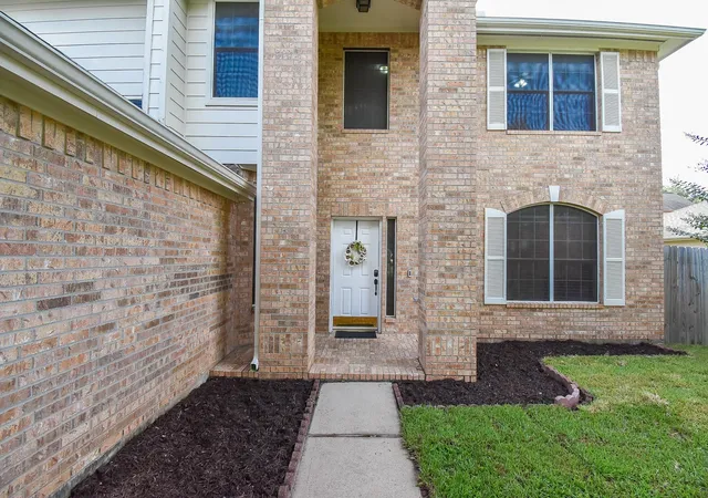 Photo 3 of Single family home for sale at 1607 Rustic Holw Ln, Katy, TX 77450 | MLS# 93246750 | Listing updated on 2026-09-02
