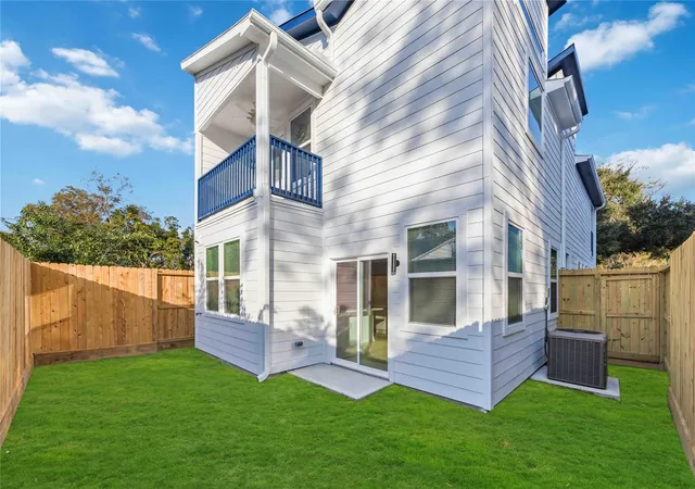 2nd image of 7415 Easter St, Houston, TX 77088 | MLS# 18677646