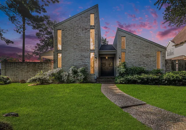 Photo 1 of Single family home for sale at 4334 Lake Grv Dr, Seabrook, TX 77586 | MLS# 26302227 | Listing updated on 2026-07-24