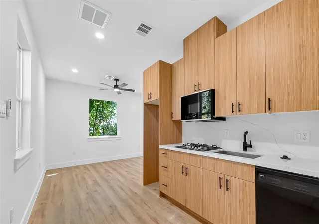 5th image of 3315 Nettleton St, Houston, TX 77004 | MLS# 48831599