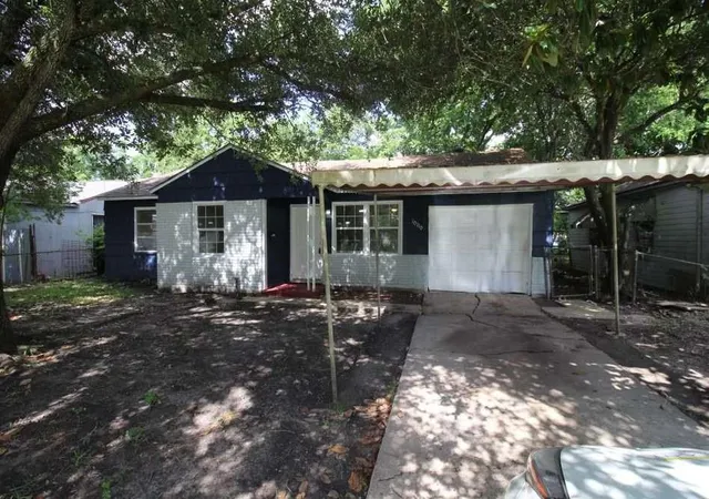 Photo 1 of Single family home for sale at 10110 Rosehaven Dr, Houston, TX 77051 | MLS# 42472389 | Listing updated on 2026-04-28