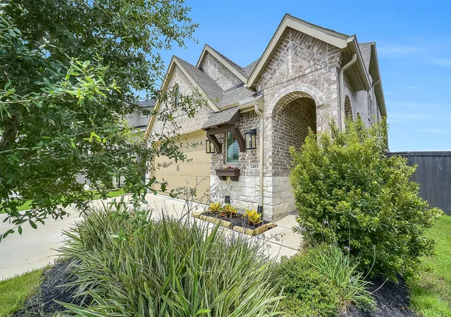 Photo 2 of Single family home for sale at 2403 Shallot Ln, Richmond, TX 77406 | MLS# 66226183 | Listing updated on 2026-09-21