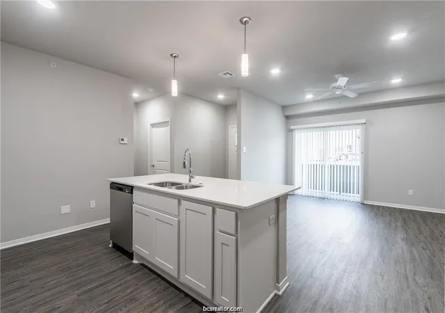 5th image of 1326 Prairie Dr #621, Bryan, TX 77803 | MLS# 67780168