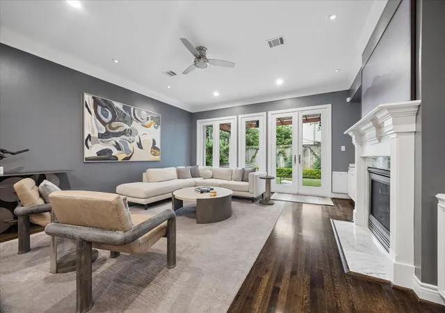 Photo 3 of Sale Pending at 2109 Briarglen Dr, Houston, TX 77027 | MLS# 37943351 | Listing updated on 2026-08-24