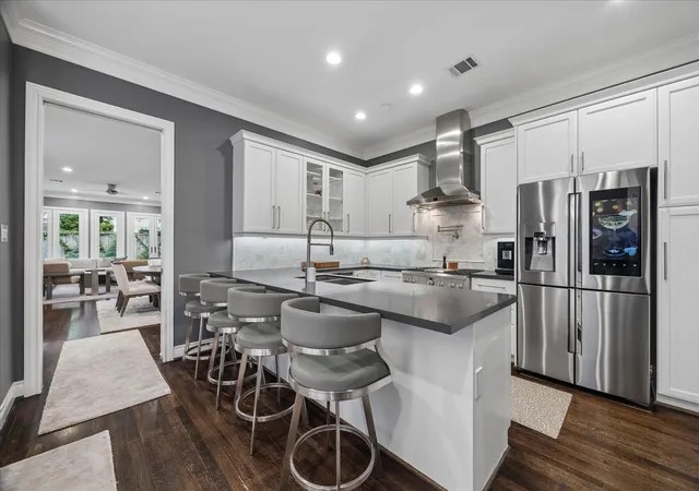 Photo 3 of Sale Pending at 2109 Briarglen Dr, Houston, TX 77027 | MLS# 37943351 | Listing updated on 2026-08-24