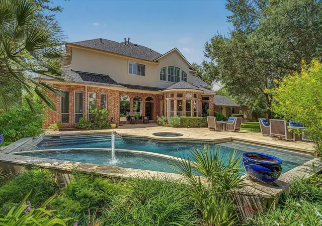 Photo 3 of Sale Pending at 1811 Oak Shadow Ct, Sugar Land, TX 77479 | MLS# 21341873 | Listing updated on 2026-10-02