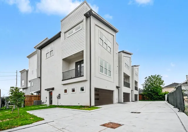 Photo 1 of Single family home for sale at 119 Milby St, Houston, TX 77003 | MLS# 67559045 | Listing updated on 2026-07-22