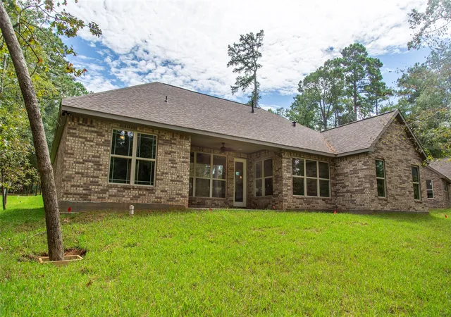 47th image of 811 Overbrook Dr, Huntsville, TX 77340 | MLS# 95468247