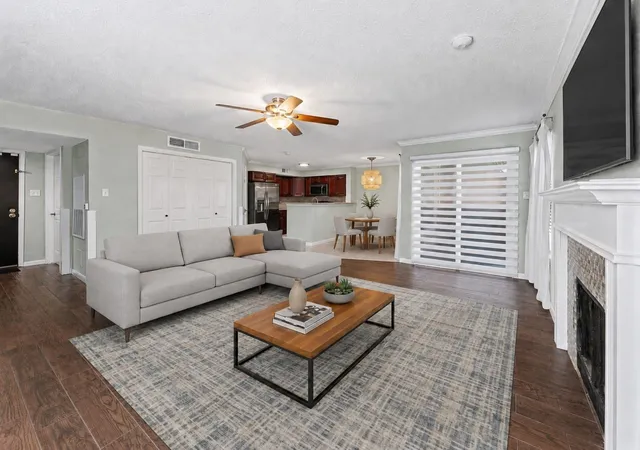 3rd image of 2300 Old Spanish Trl #1109, Houston, TX 77054 | MLS# 71476543