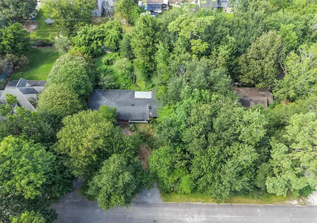 26th image of 2360 Gladys St, Beaumont, TX 77702 | MLS# 25673630