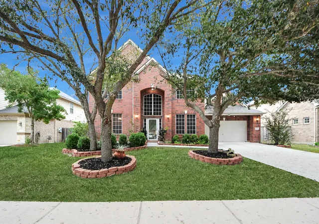 Homes for sale in Pearland, TX | 3003 Birch Landing Ct, Pearland, TX 77584 | MLS# 47791415