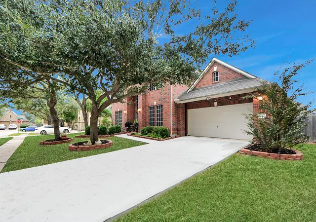 Homes for sale in Pearland, TX | 3003 Birch Landing Ct, Pearland, TX 77584 | MLS# 47791415